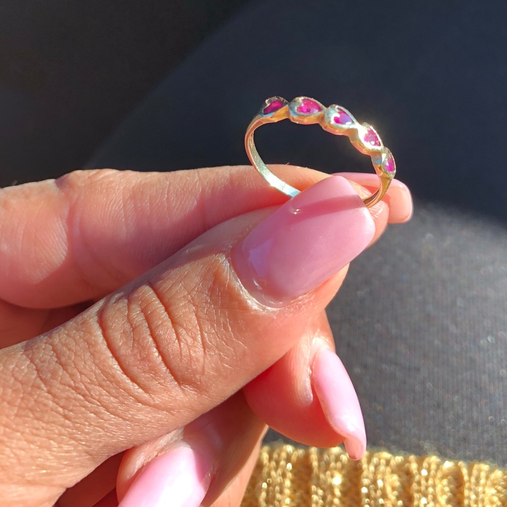 10k Gold Heart band ring (Size 6)